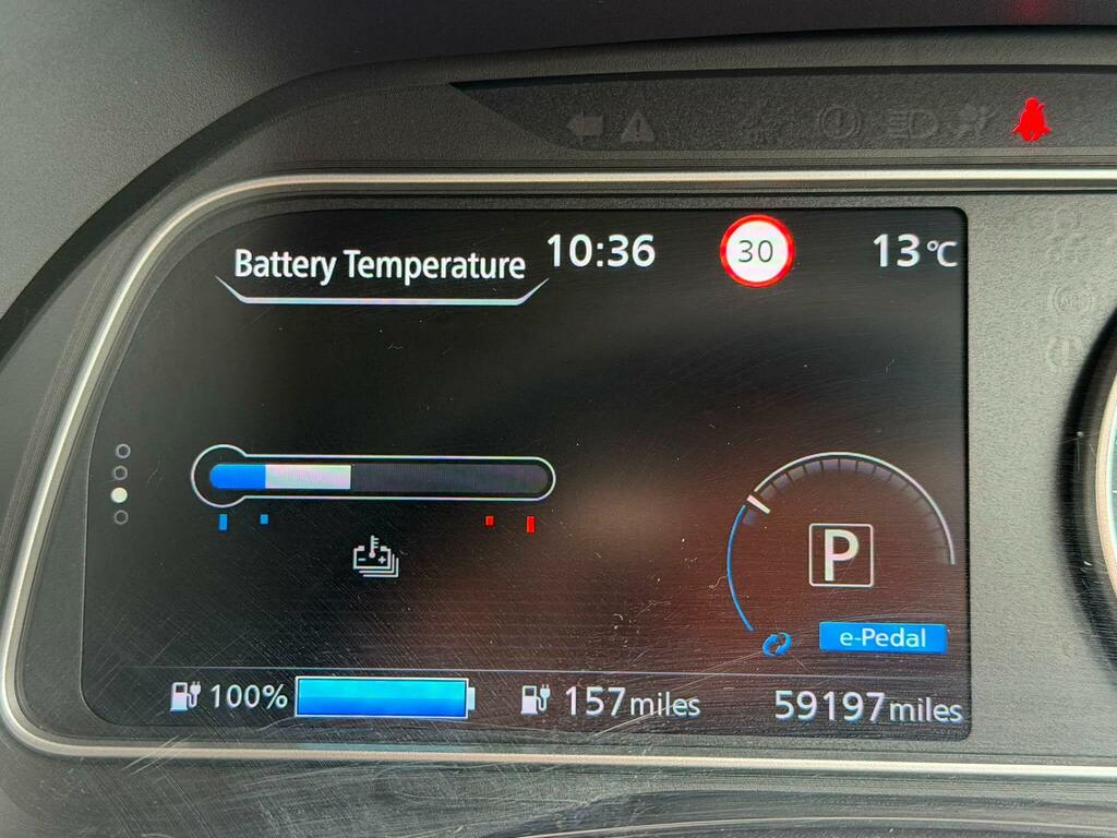 Nissan Leaf Hatchback Silver #41