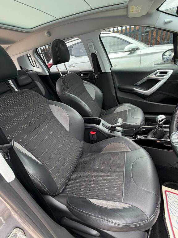 Peugeot 2008 2008 Active Puretech Ss Grey #44