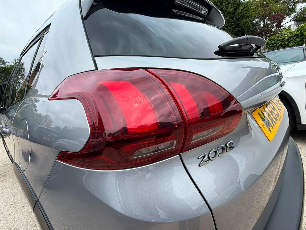 Peugeot 2008 2008 Active Puretech Ss Grey #37