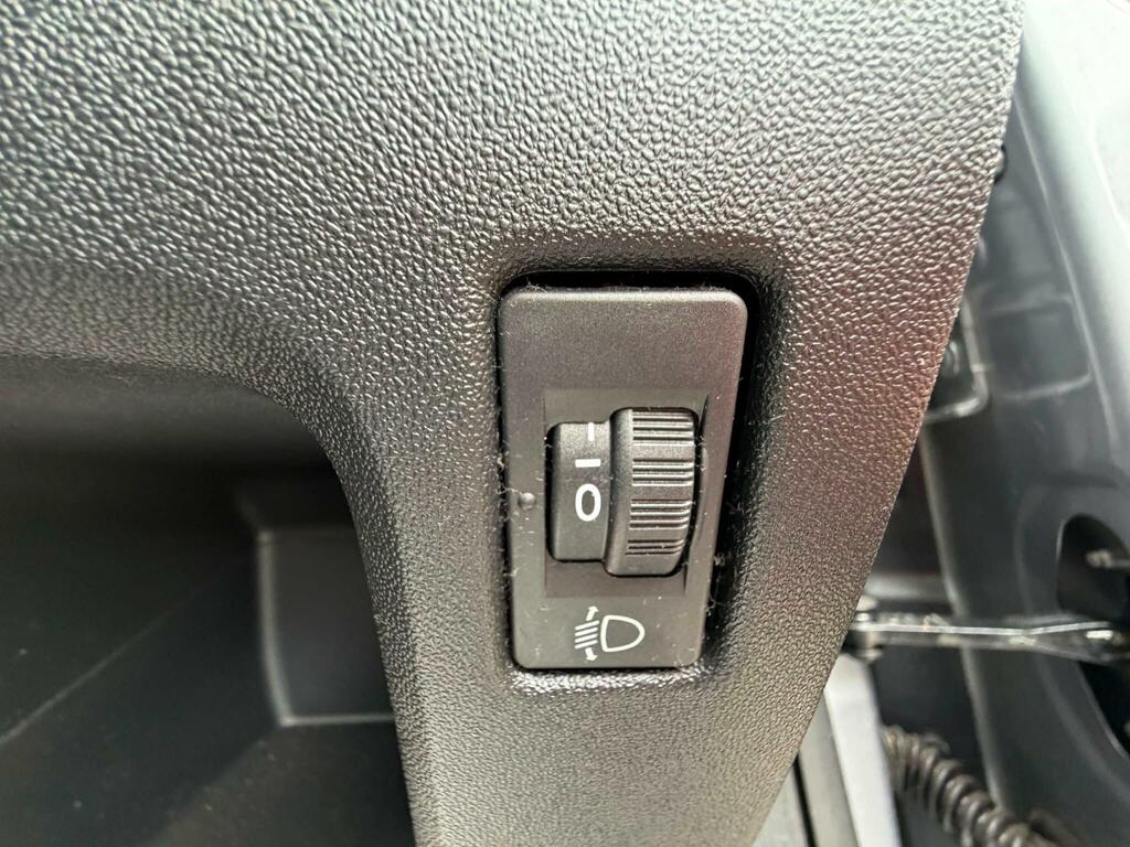 Peugeot 2008 2008 Active Puretech Ss Grey #17