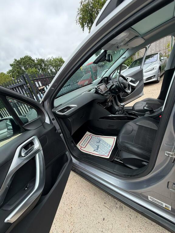 Peugeot 2008 2008 Active Puretech Ss Grey #42