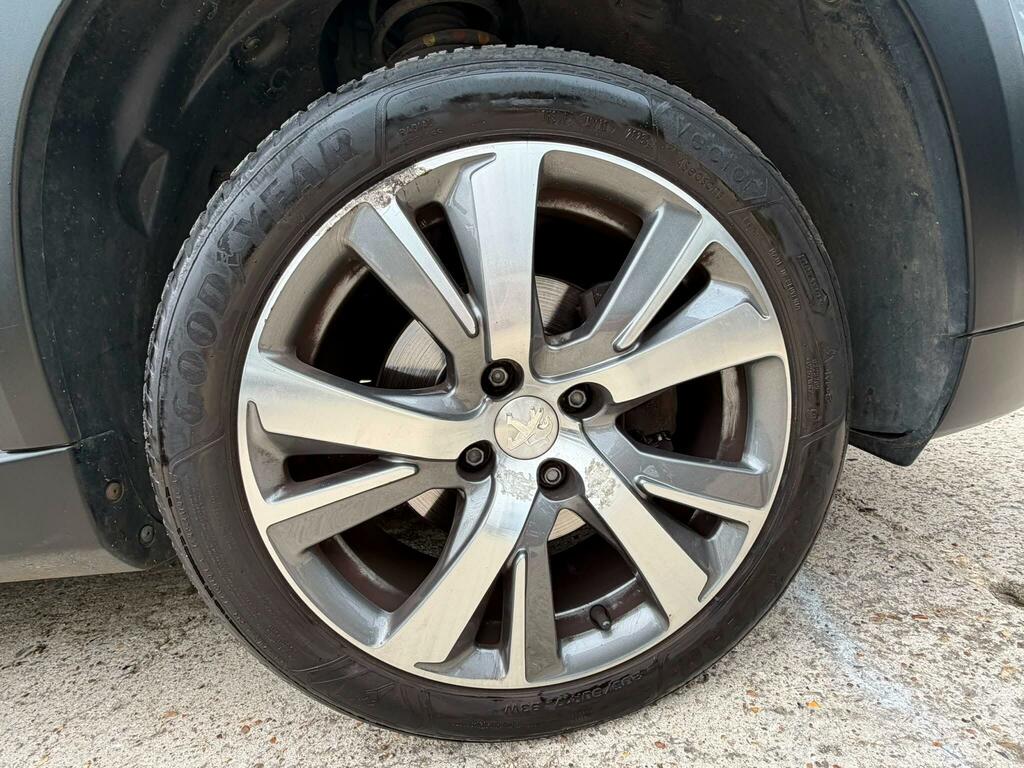Peugeot 2008 2008 Active Puretech Ss Grey #26