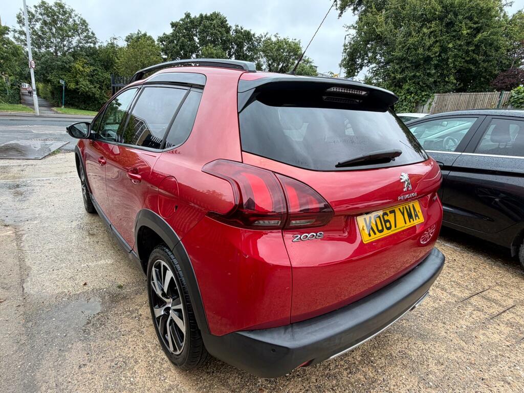 Peugeot 2008 Gt Line Red #4