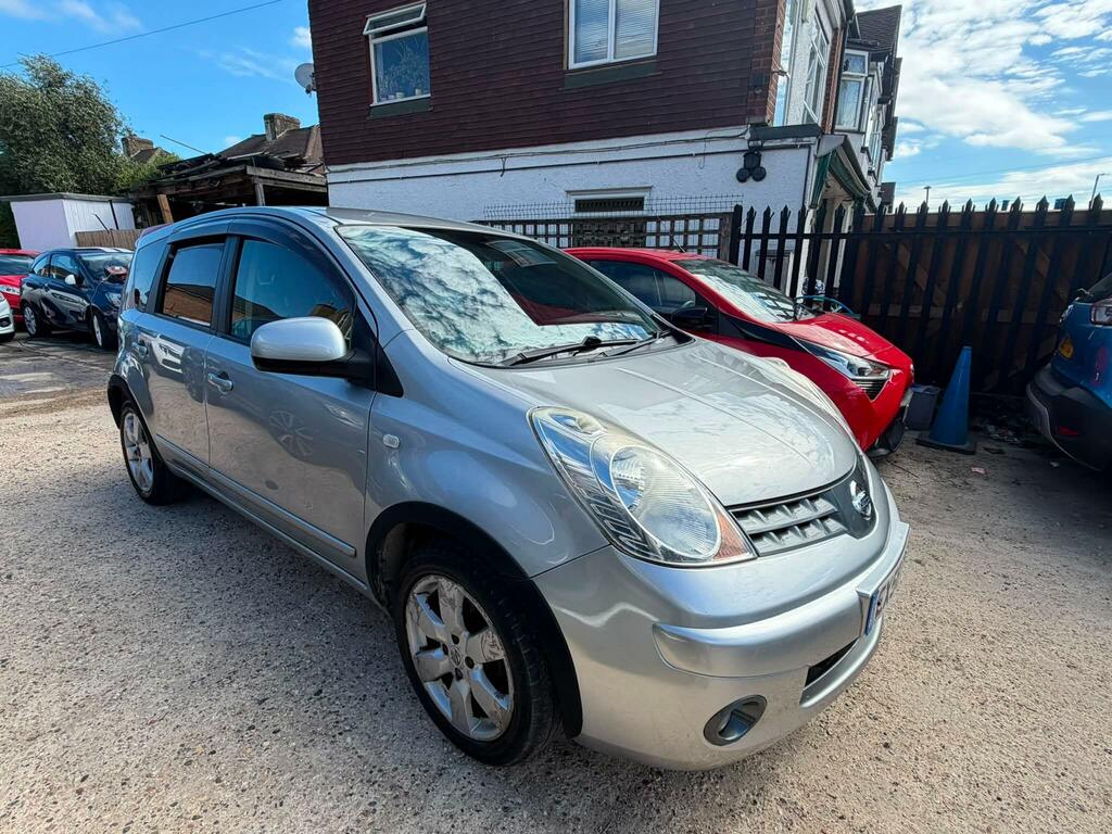 Nissan Note Tekna Silver #2