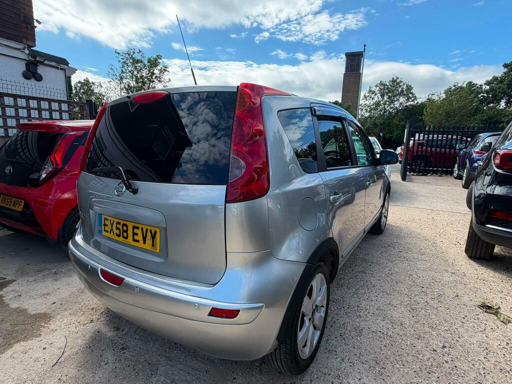 Nissan Note Tekna Silver #5