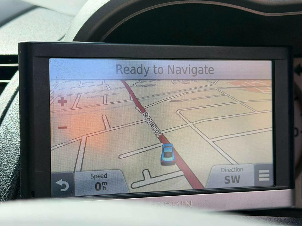 Nissan Note Hatchback 1.4 16V Visia Euro 4 200808 Beige #27