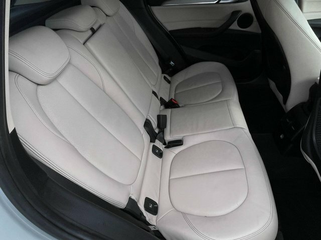 BMW X1 Suv  #19
