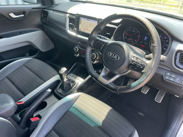 Kia Stonic 1.4 2 Isg 98 Bhp Black #8