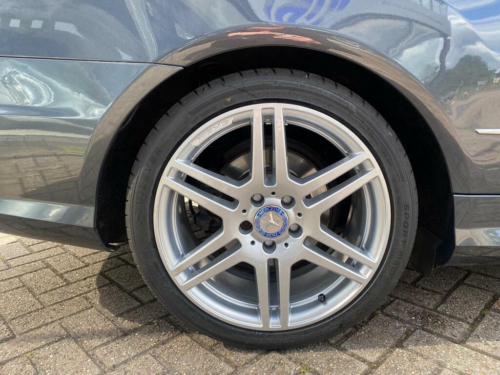 Mercedes-Benz E Class E350 Sport Cdi Blueefficiency 265 Black #11