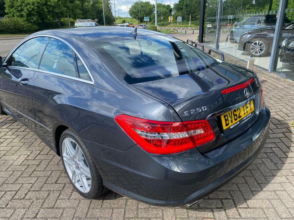 Mercedes-Benz E Class E350 Sport Cdi Blueefficiency 265 Black #7