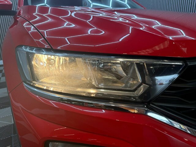 Volkswagen T-Roc 1.0 Tsi Se Suv Euro 6 S S 115 SW18ZSN Red #3