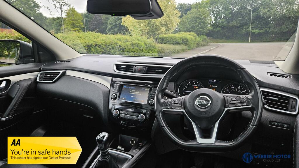 Nissan Qashqai N-connecta Dci Xtronic Red #11