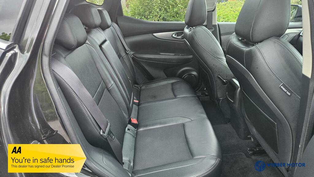 Nissan Qashqai N-connecta Dci Xtronic Red #10