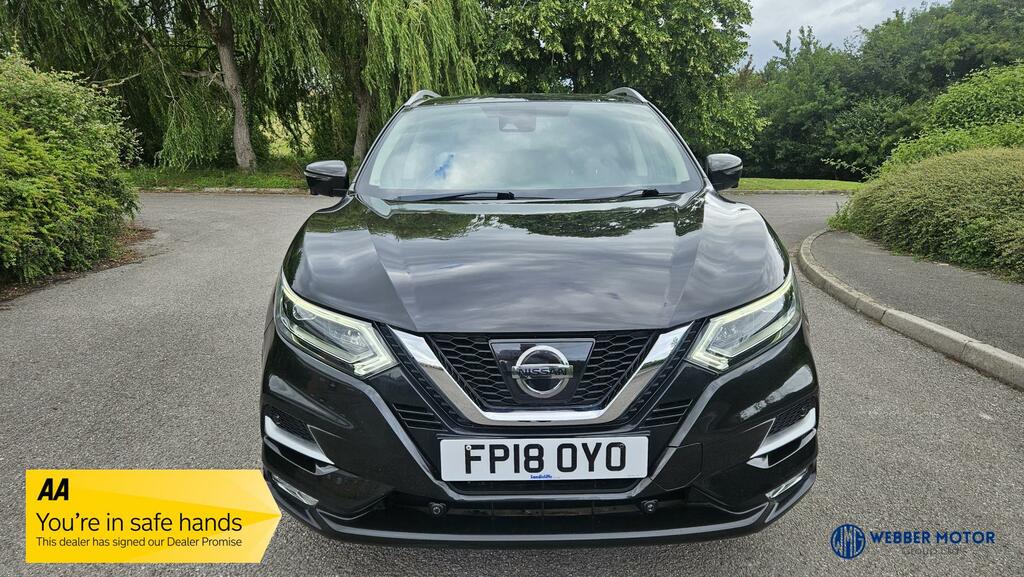 Nissan Qashqai N-connecta Dci Xtronic Red #9