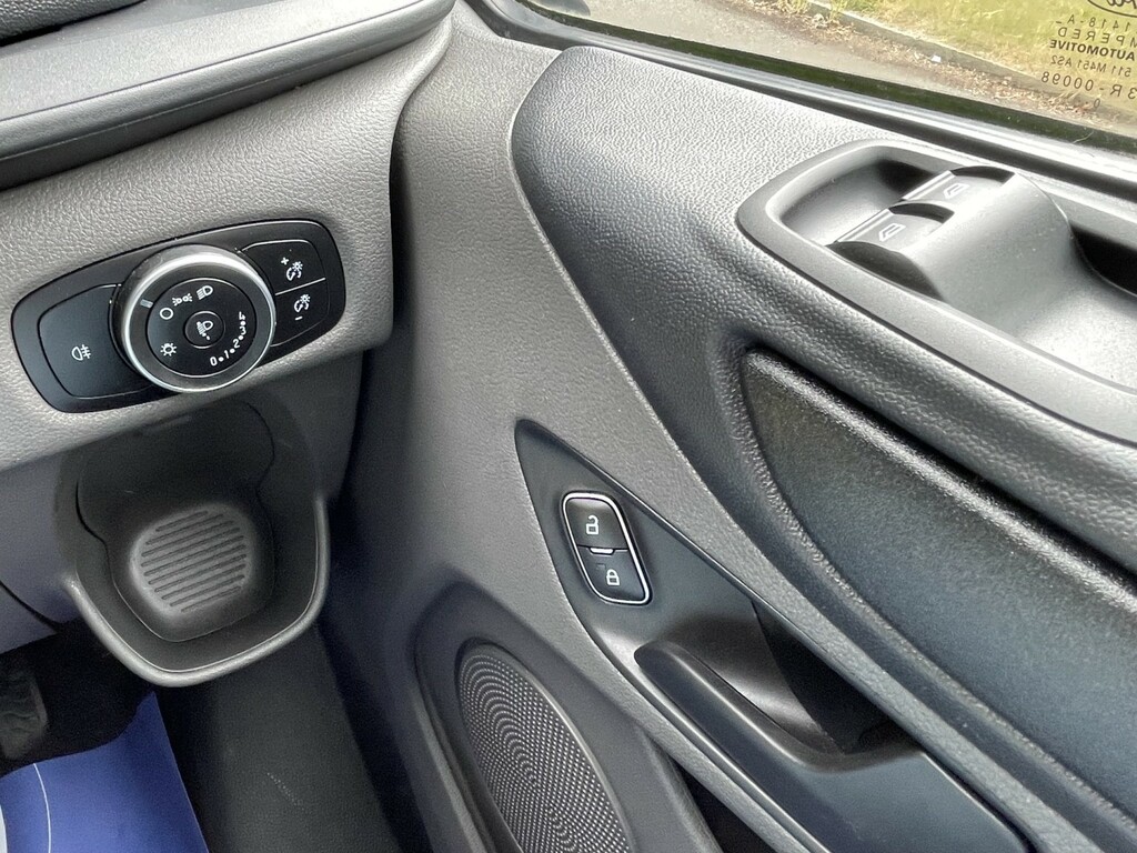 Ford Transit Custom Custom Active Silver #22