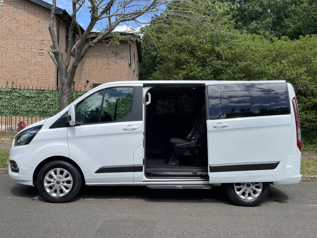 Ford Tourneo Custom 2.0 Tourneo Custom Zetec 9 Seats 320 L1 2.0L Ecobl White #6