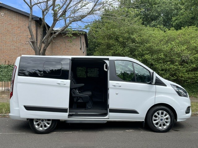 Ford Tourneo Custom 2.0 Tourneo Custom Zetec 9 Seats 320 L1 2.0L Ecobl White #5