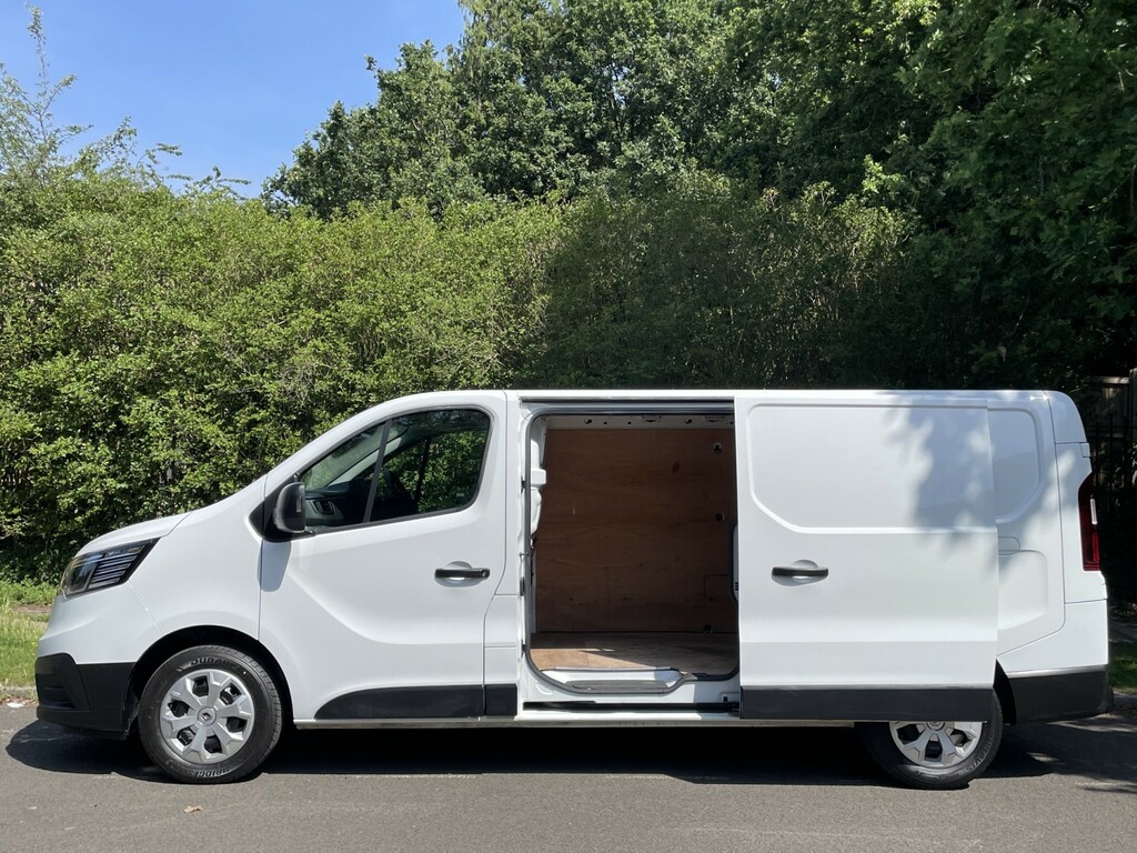 Renault Trafic Panel Van 2.0 Ll30 Blue Dci 130 Advance Panel Van White #5
