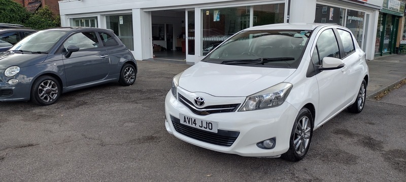 Toyota Yaris Vvt-i Icon Plus White #6