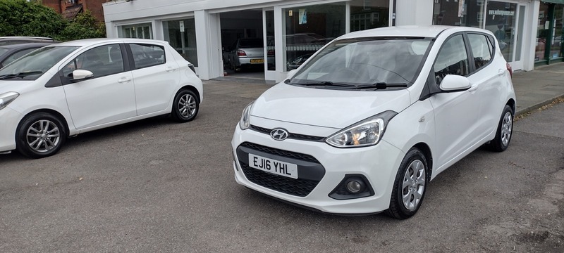 Hyundai I10 Se White #6