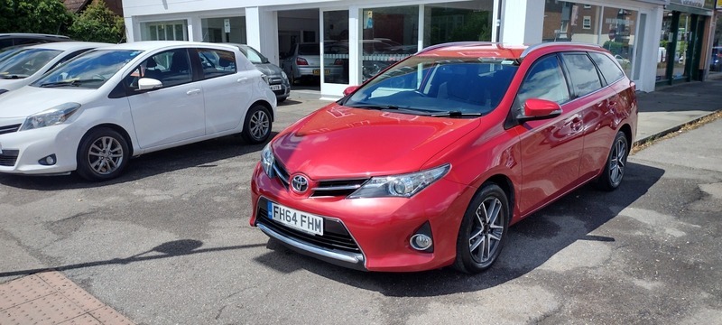 Toyota Auris Valvematic Icon Plus Red #6