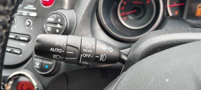 Honda Jazz 1.3H Ima Hs Cvt White #32