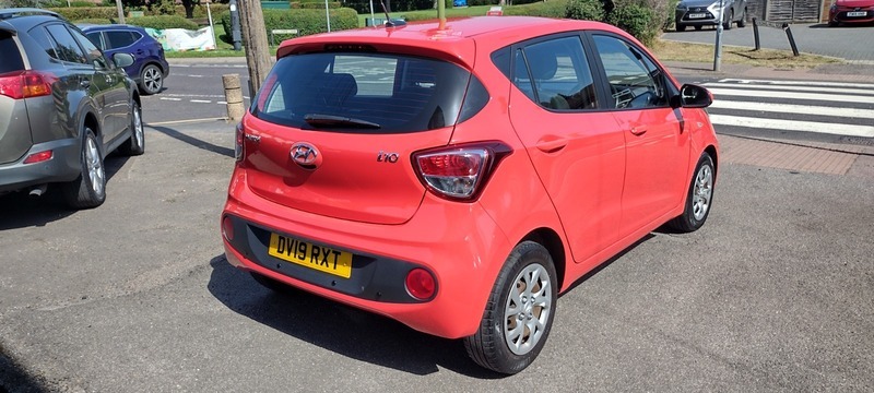 Hyundai I10 Se Red #2