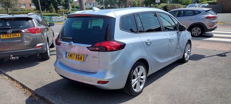 Vauxhall Zafira Sri Nav Silver #2