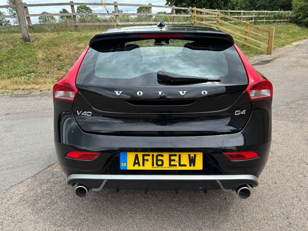 Volvo V40 2.0 D4 R-design Nav Euro 6 Ss AF16ELW #4