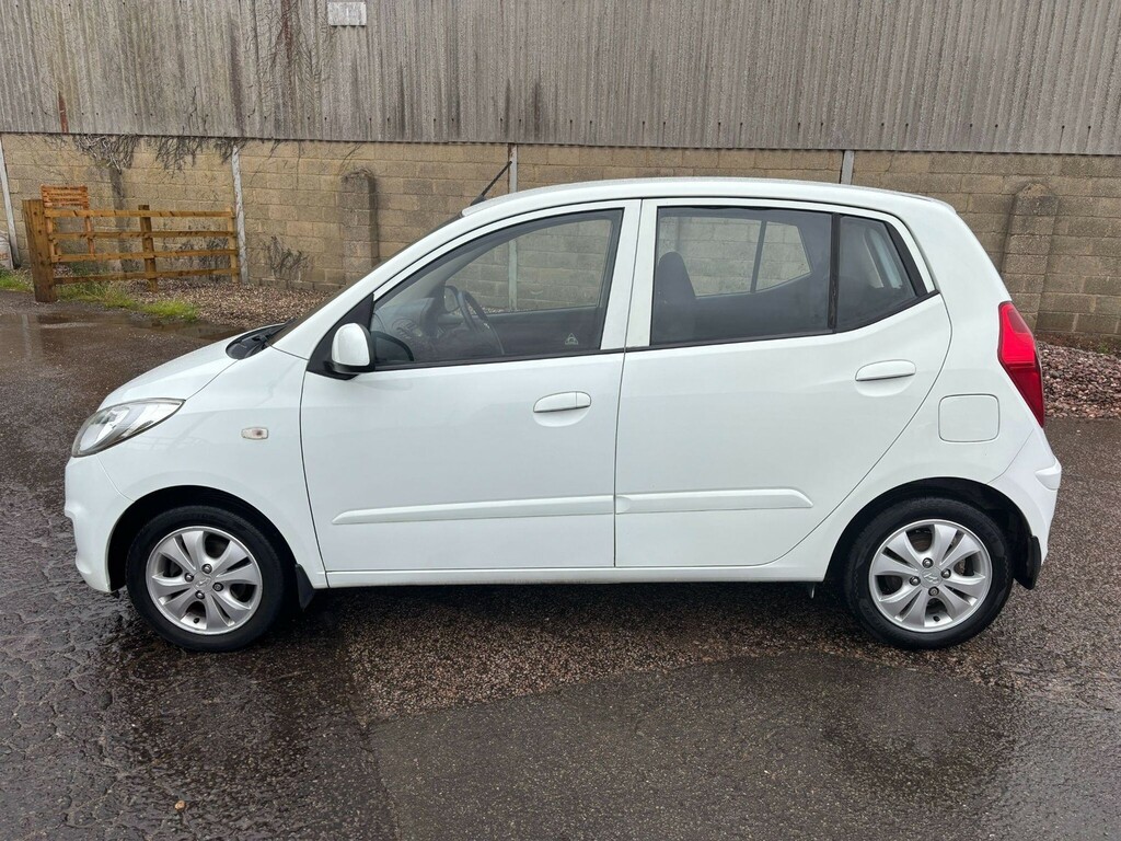 Hyundai I10 Active White #6