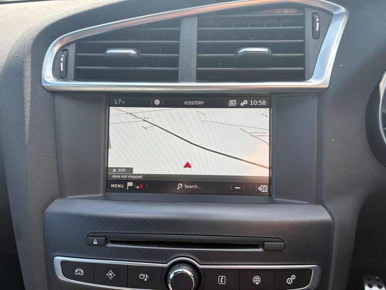 DS DS 4 Hatchback Black #19