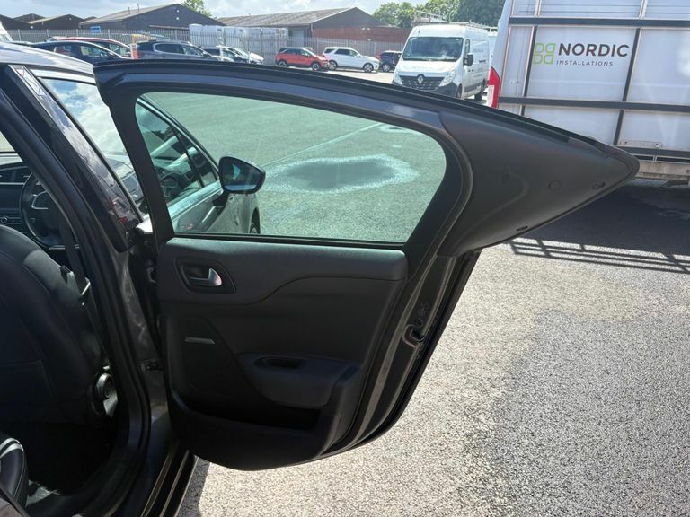 DS DS 4 Hatchback Black #8