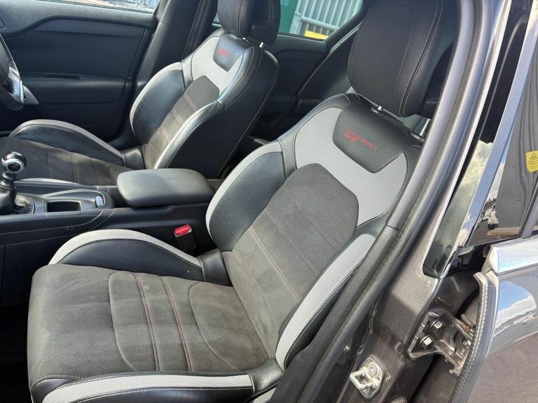 DS DS 4 Hatchback Black #14
