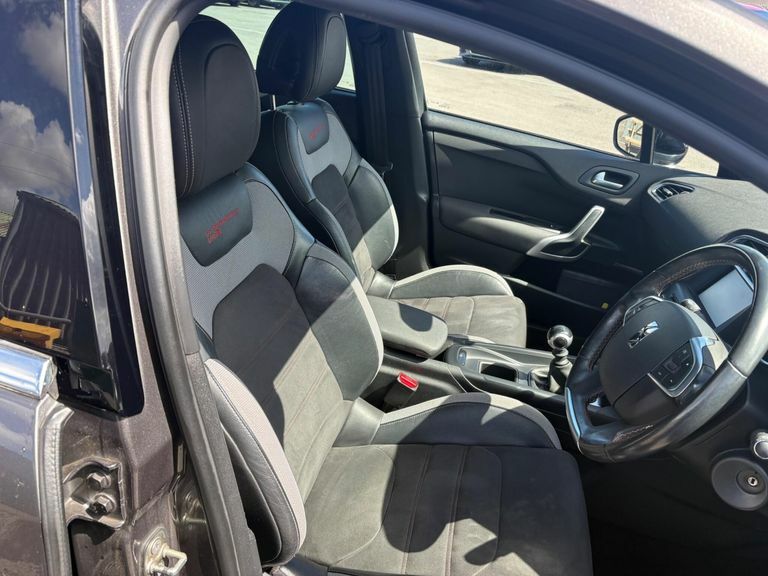 DS DS 4 Hatchback Black #12