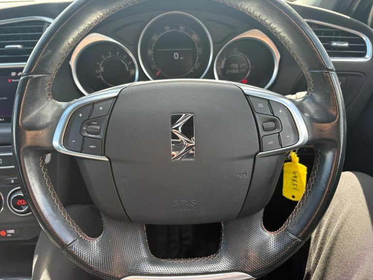 DS DS 4 Hatchback Black #22