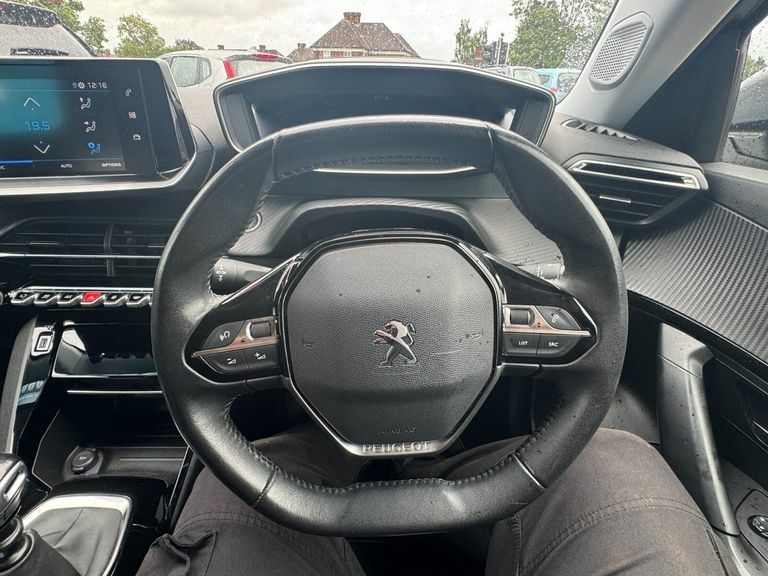 Peugeot 2008 1.2 Puretech 130 Allure Premium 2021 White #22
