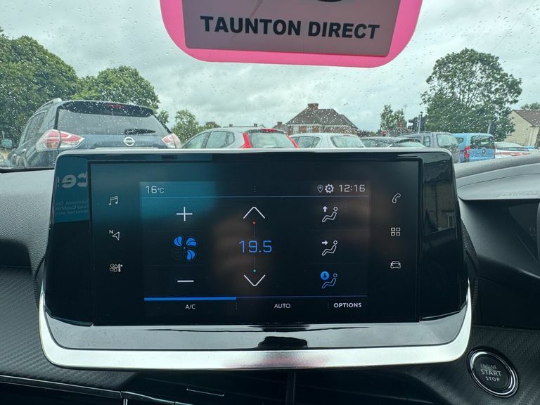 Peugeot 2008 1.2 Puretech 130 Allure Premium 2021 White #28