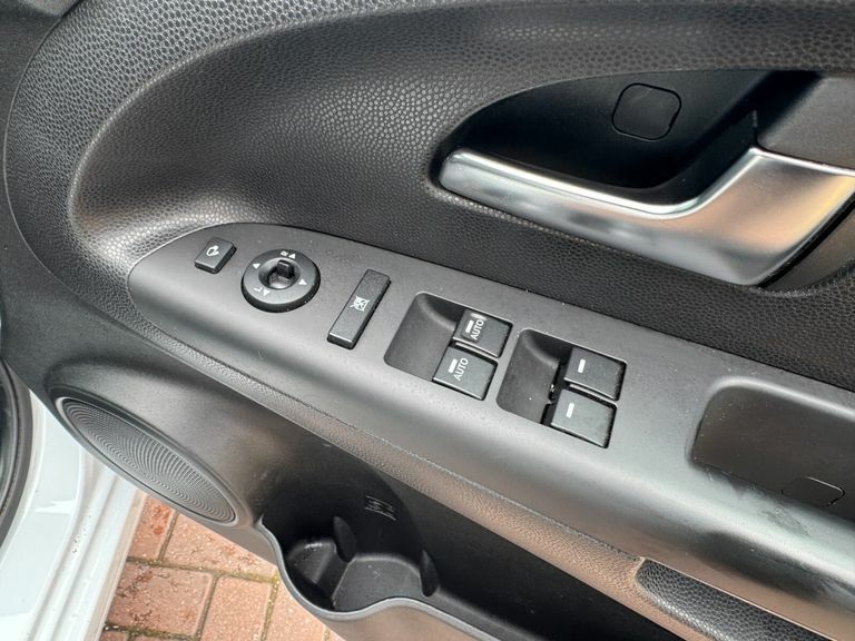 Kia Venga 1.6 3 Grey #23