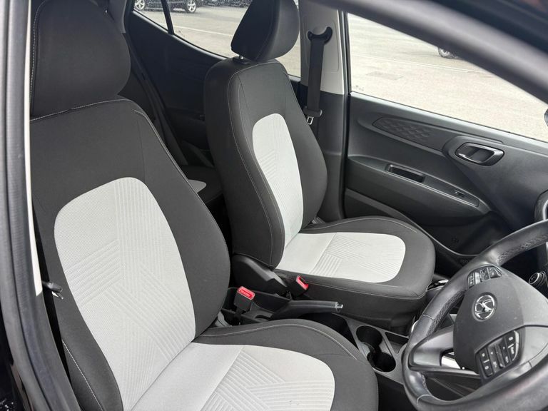 Hyundai I10 Hatchback Blue #11