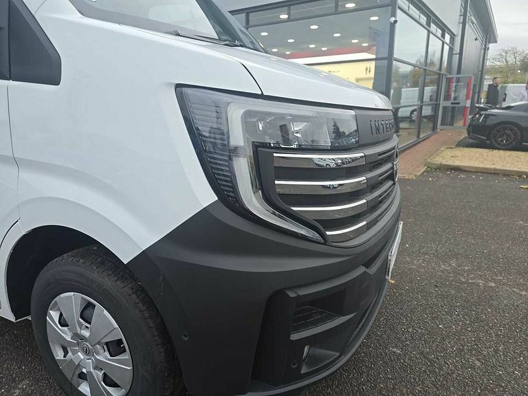 Nissan InterStar 2.0 Dci 150Ps H2 Tekna Van White #2