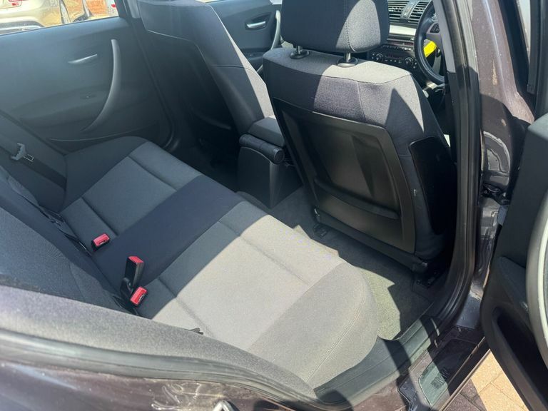 BMW 1 Series 2.0 118I Es Steptronic Grey #15