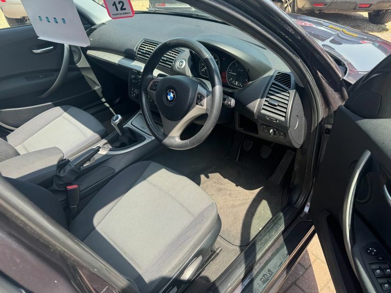 BMW 1 Series 2.0 118I Es Steptronic Grey #16