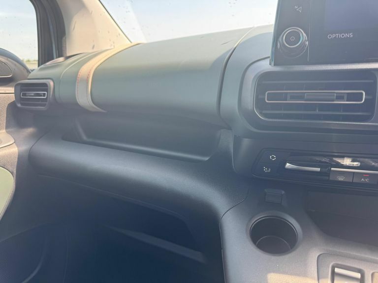 Citroen e-Berlingo 700 100Kw 50Kwh Crew Van Enterprise Pro  #28