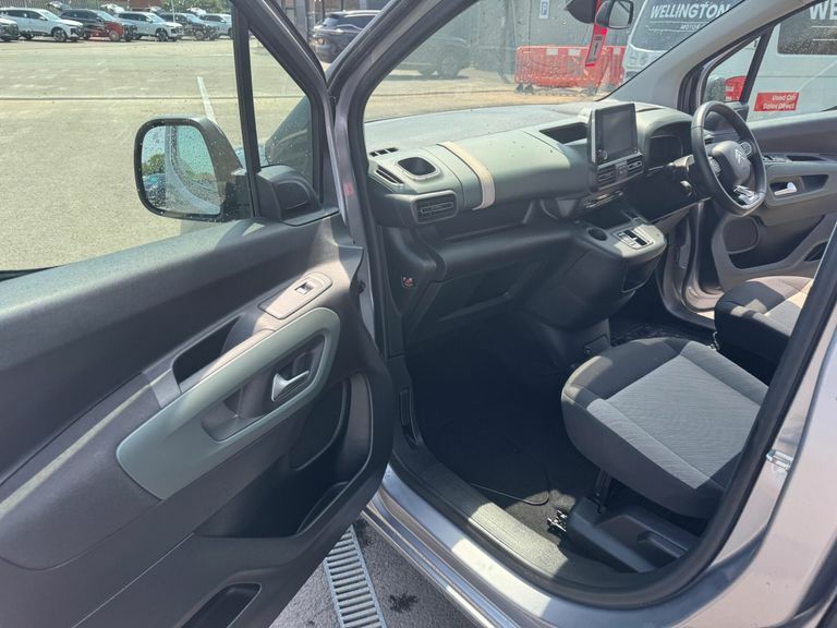 Citroen e-Berlingo 700 100Kw 50Kwh Crew Van Enterprise Pro  #11