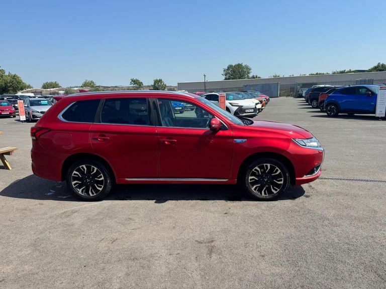 Mitsubishi Outlander 2.0H 12Kwh 5Hs Cvt 4Wd Euro 6 Ss  #3