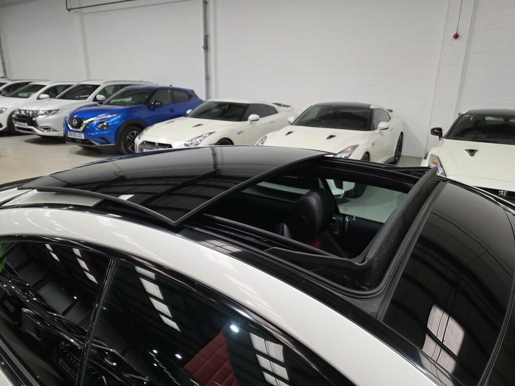 Mercedes-Benz E Class 2.0 E220d Amg Line Premium Coupe G-tr ET18KVP White #6