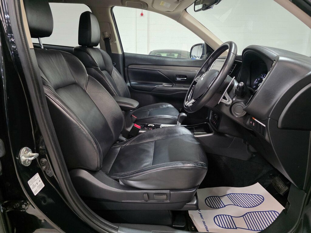 Mitsubishi Outlander 2.0 Mivec 4 Cvt 4Wd Euro 6 Ss EN19MDF Black #6