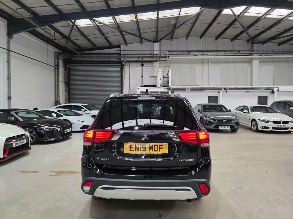 Mitsubishi Outlander 2.0 Mivec 4 Cvt 4Wd Euro 6 Ss EN19MDF Black #4