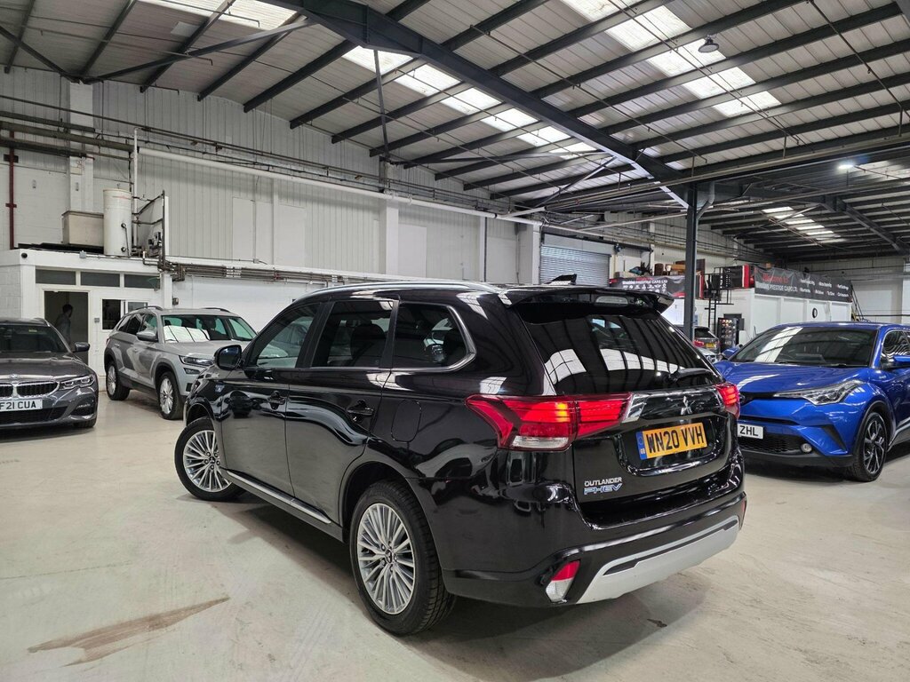 Mitsubishi Outlander 2.0 Exceed Cvt  #25