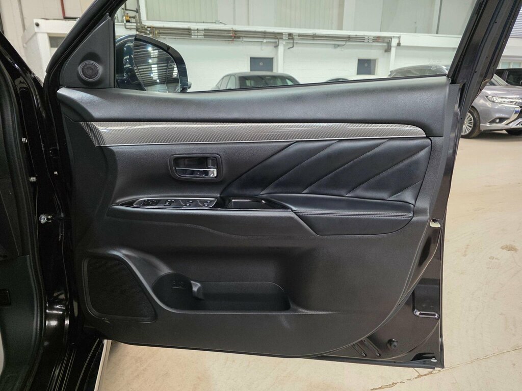 Mitsubishi Outlander 2.0 Exceed Cvt  #12